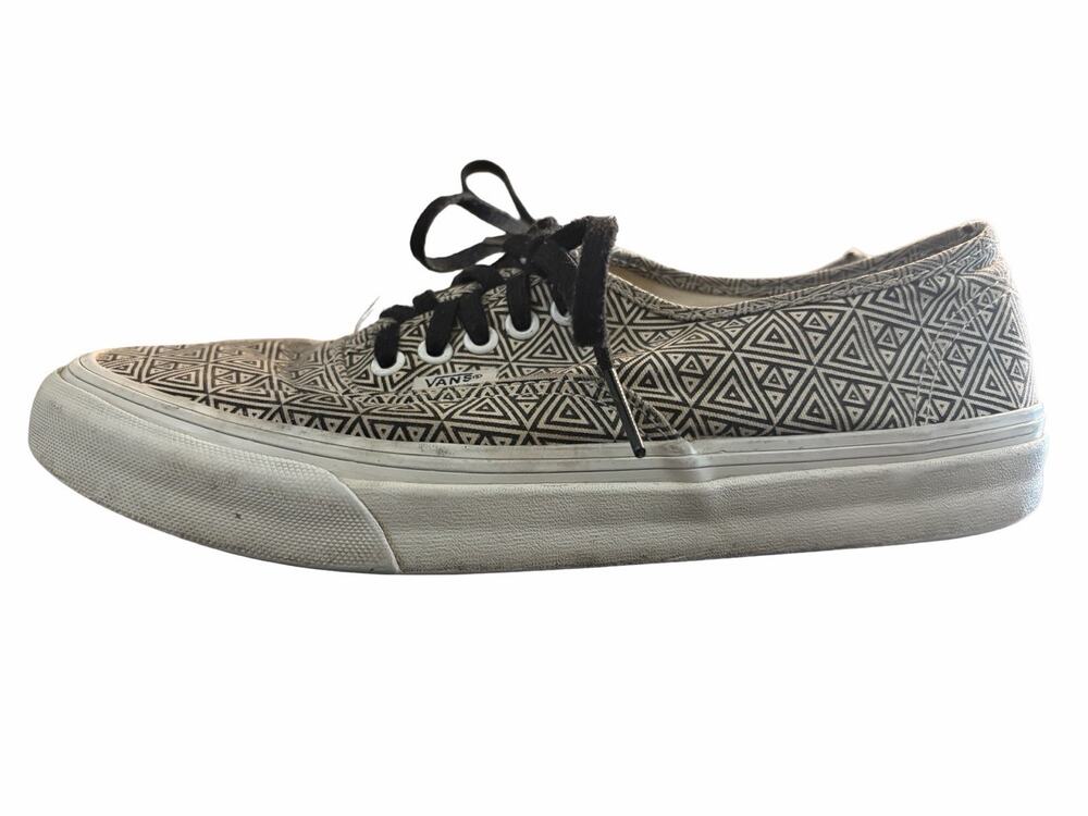 Vans Geometric Triangle Print Canvas Sneakers Women’s 8.5 Men’s 7